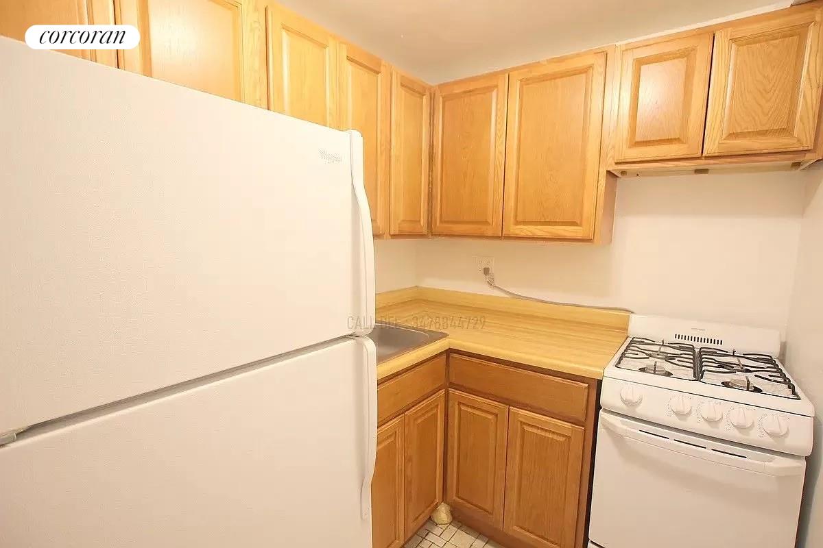 #3 photo, 864 W END Avenue, 맨해튼 Upper West Side , NY 10025