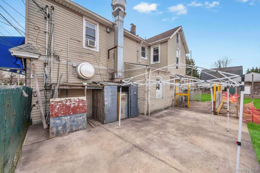 #4 photo, 307 Clinton Street, Hempstead , NY 11550