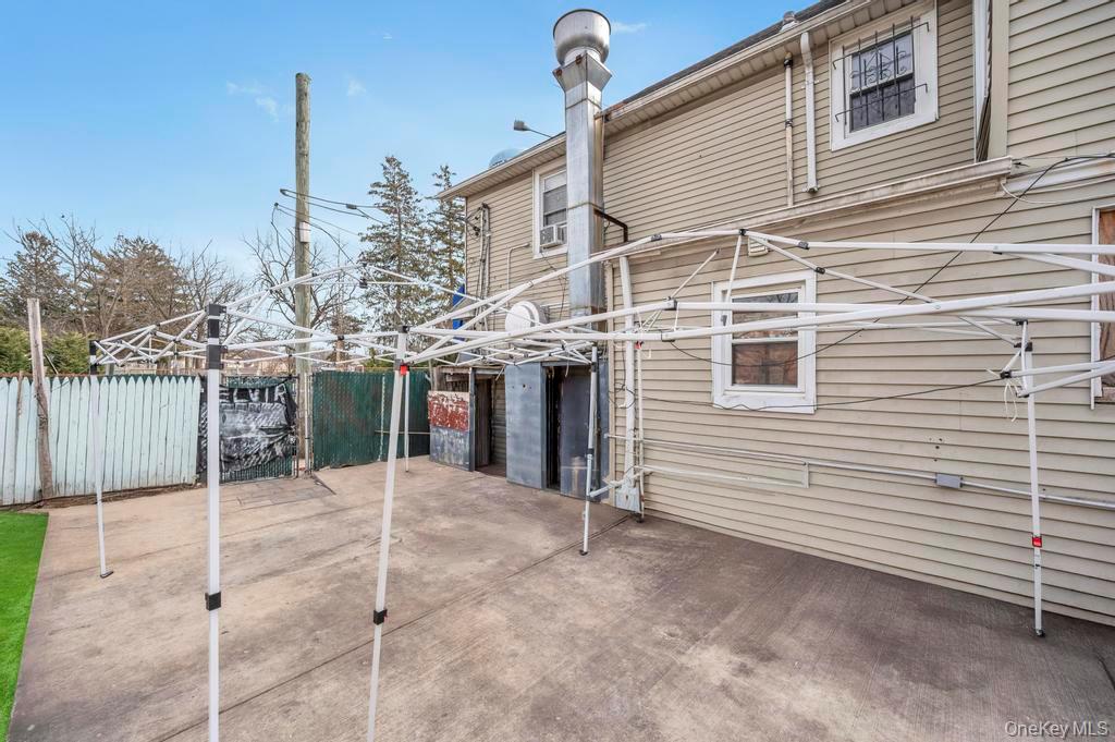 #8 photo, 307 Clinton Street, Hempstead , NY 11550