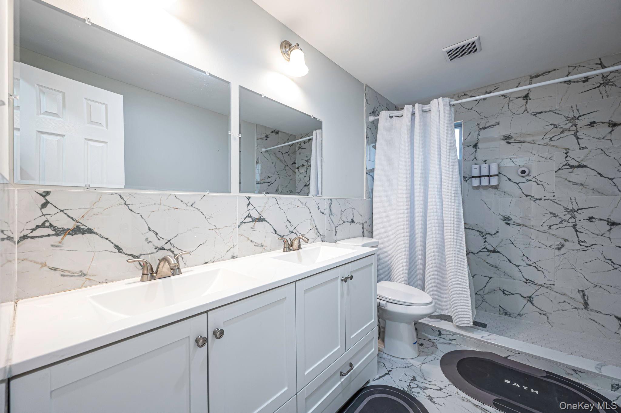 #12 photo, 1316 6th Street, सफ़ोक काउंटी West Babylon , NY 11704