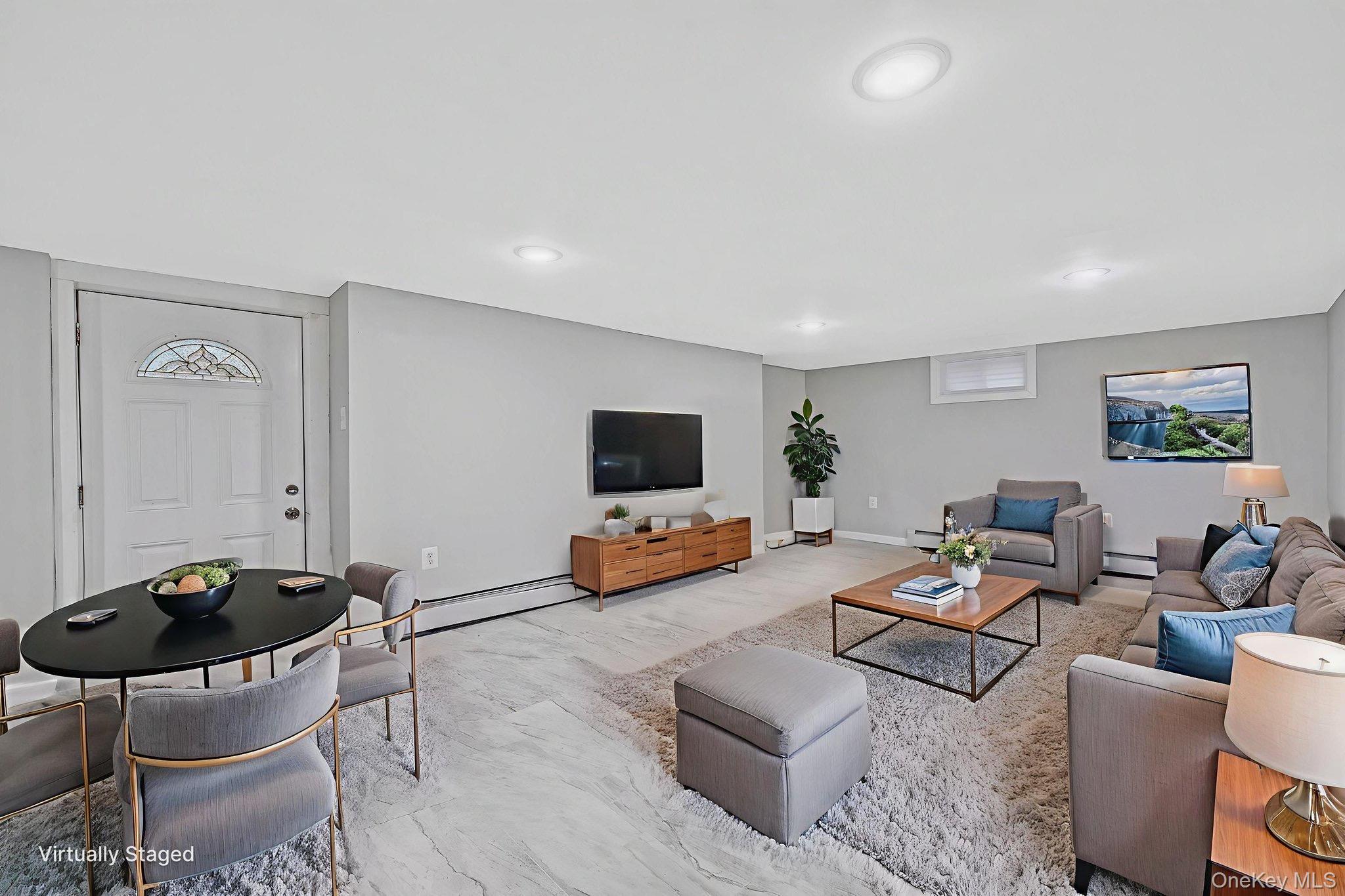 #15 photo, 1316 6th Street, सफ़ोक काउंटी West Babylon , NY 11704