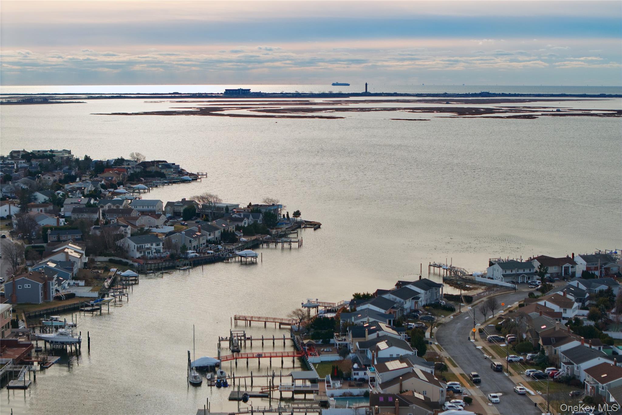 #14 photo, 6 Island Plaza, नासाउ काउंटी Bellmore , NY 11710