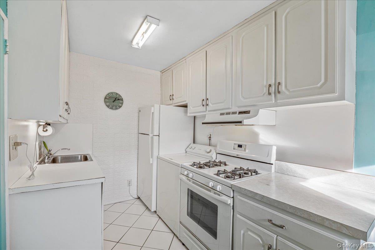 #7 photo, 199-07 17th Avenue, קווינס Bayside , NY 11360