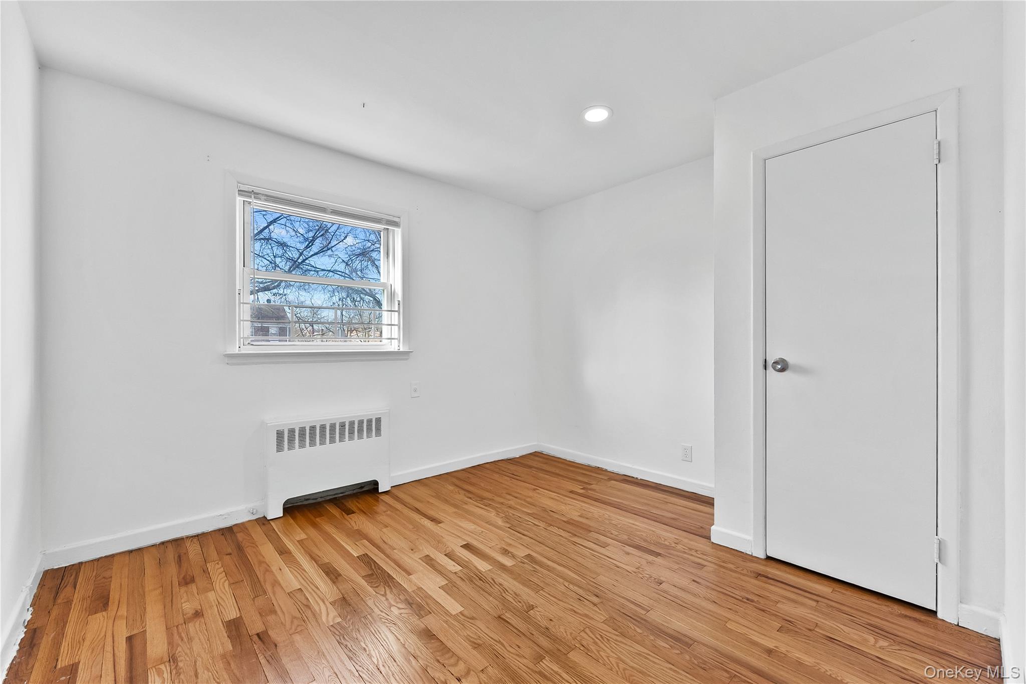 #9 photo, 20004 39th Avenue, बेसाइड Bayside , NY 11361