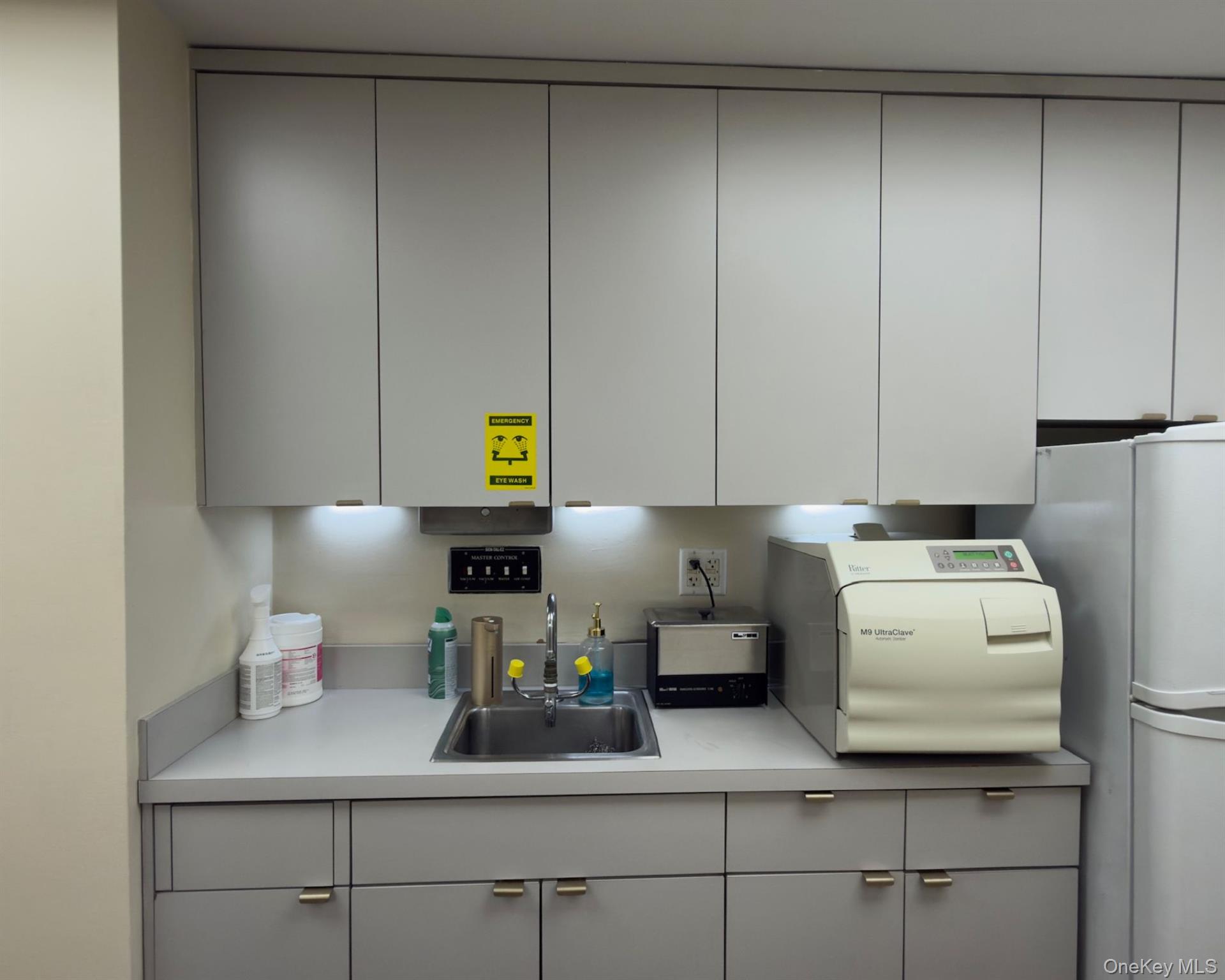 #5 photo, 333 E 34th Street, मैनहटन New York (Manhattan) , NY 10016