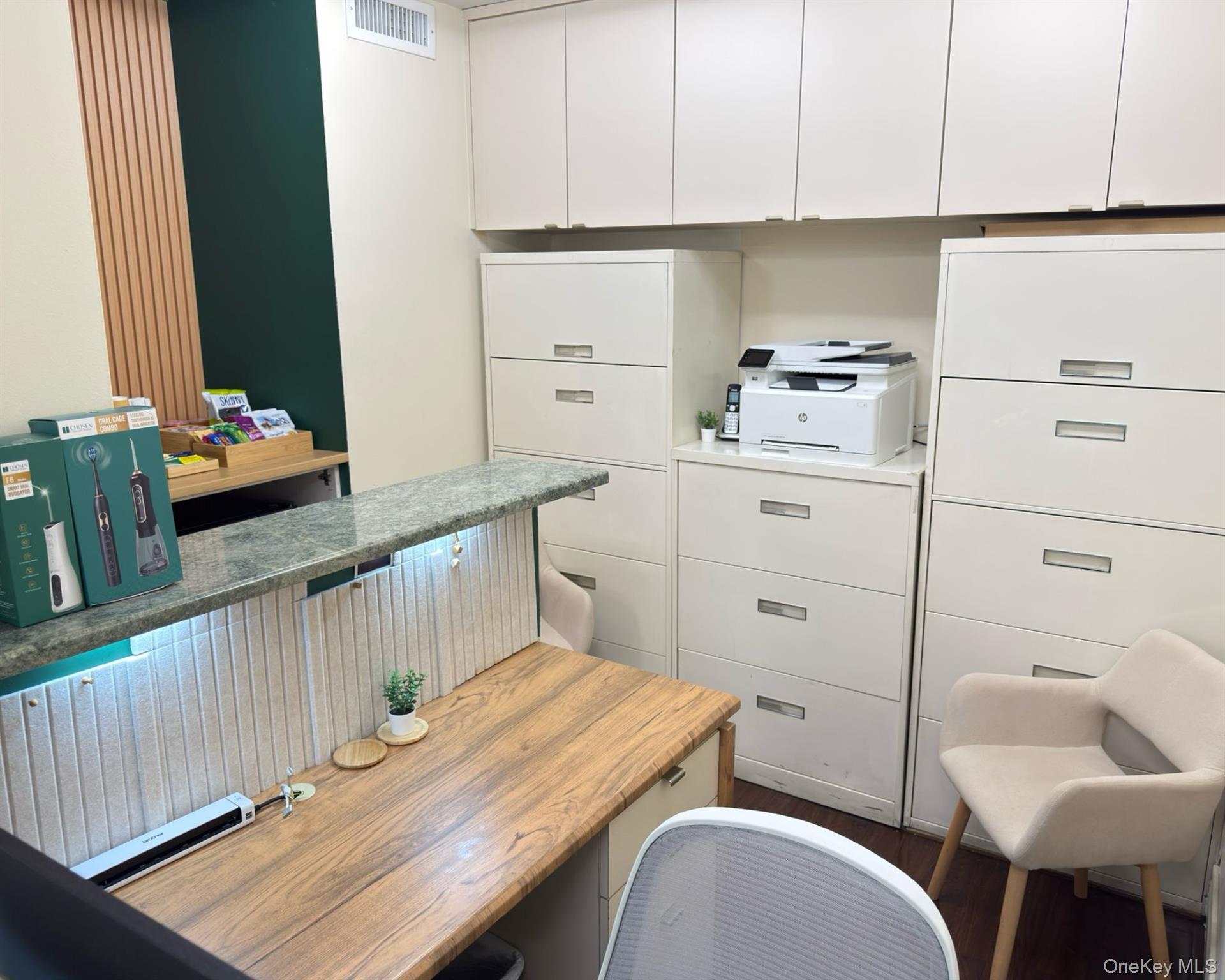 #6 photo, 333 E 34th Street, मैनहटन New York (Manhattan) , NY 10016