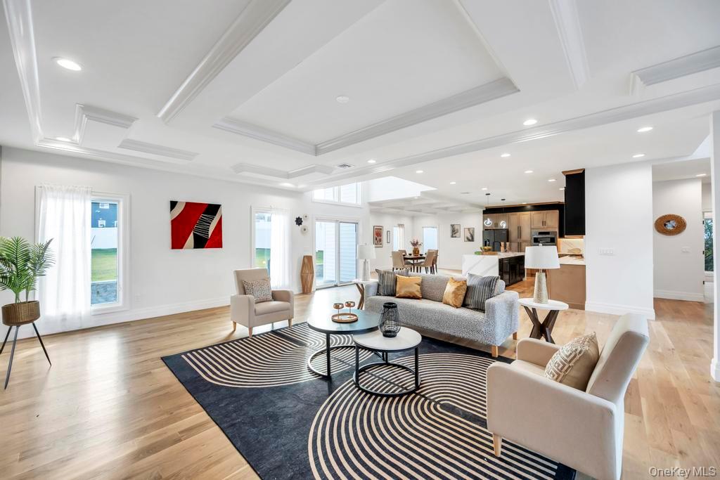 #5 photo, 61 Stephen Drive, नासाउ काउंटी Plainview , NY 11803