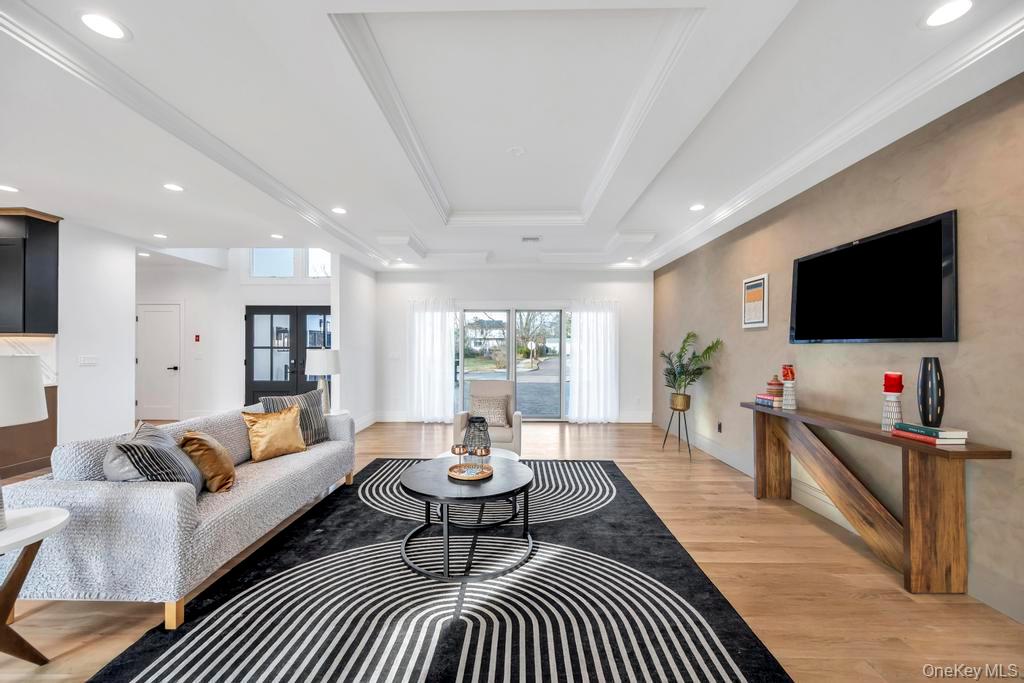 #7 photo, 61 Stephen Drive, नासाउ काउंटी Plainview , NY 11803