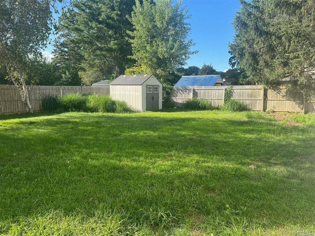 #12 photo, 3 Thornridge Lane, South Setauket , NY 11720