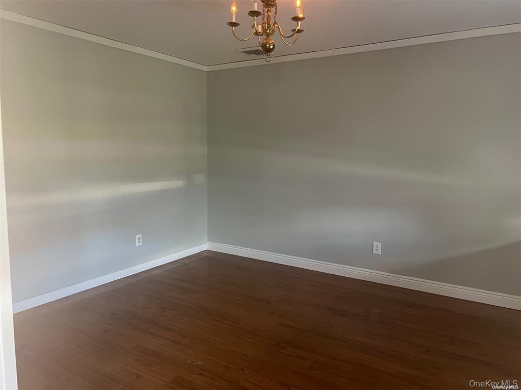 #8 photo, 3 Thornridge Lane, South Setauket , NY 11720