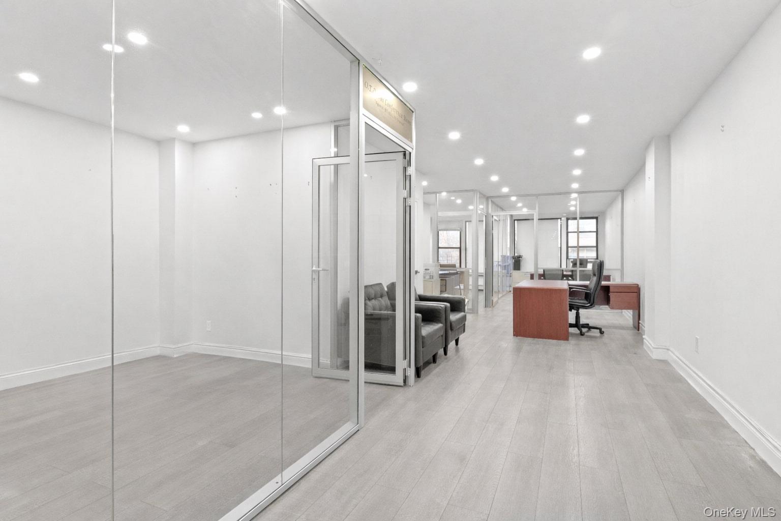 #8 photo, 20 E 125th Street, मैनहटन New York (Manhattan) , NY 10035