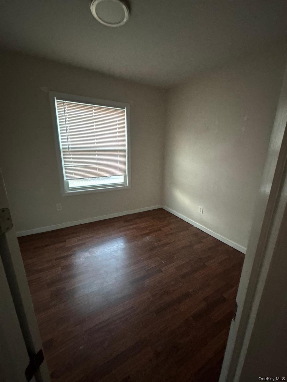 #6 photo, 202 Clark Street, 东长岛 Brentwood , NY 11717