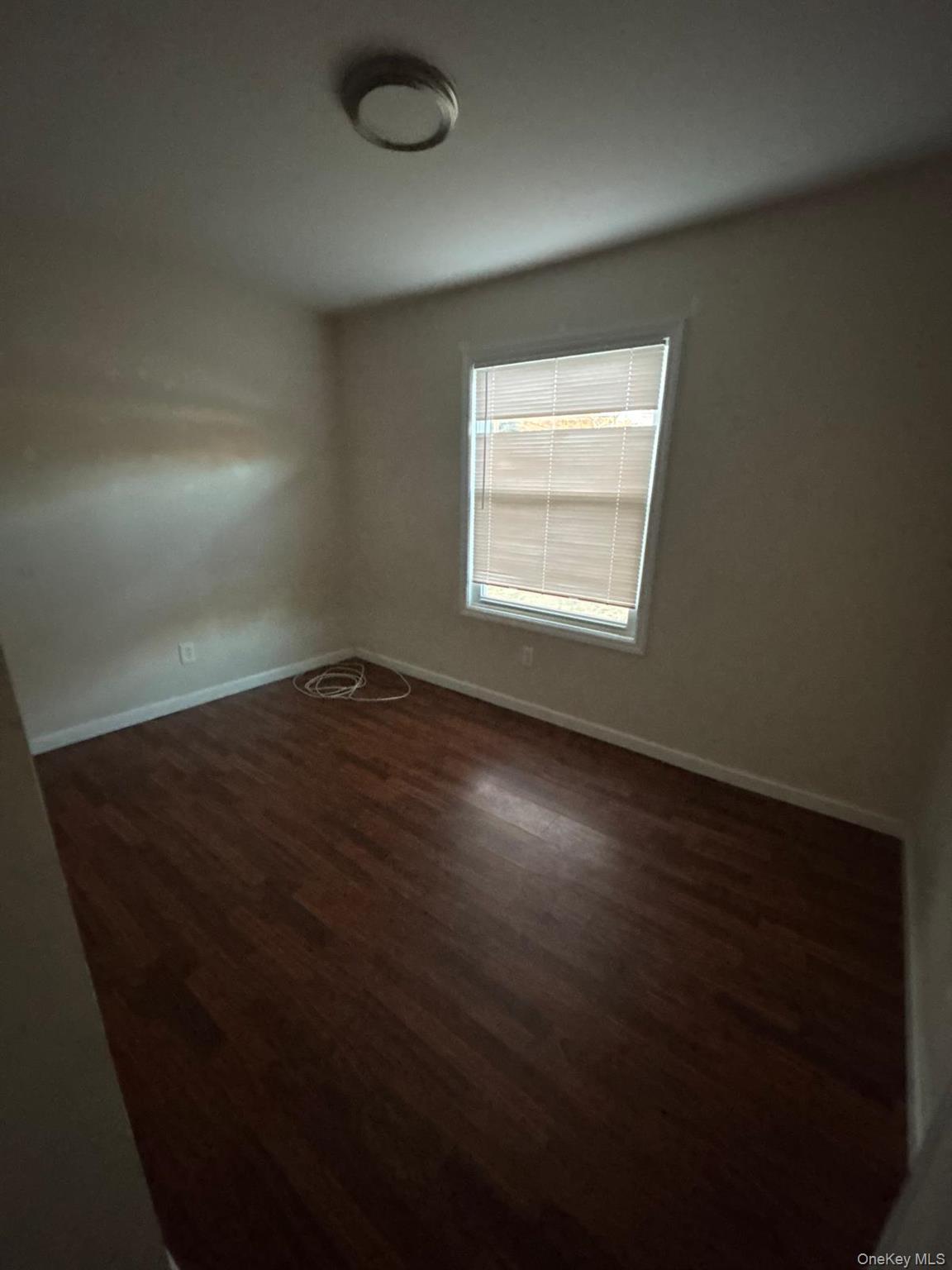 #8 photo, 202 Clark Street, 东长岛 Brentwood , NY 11717