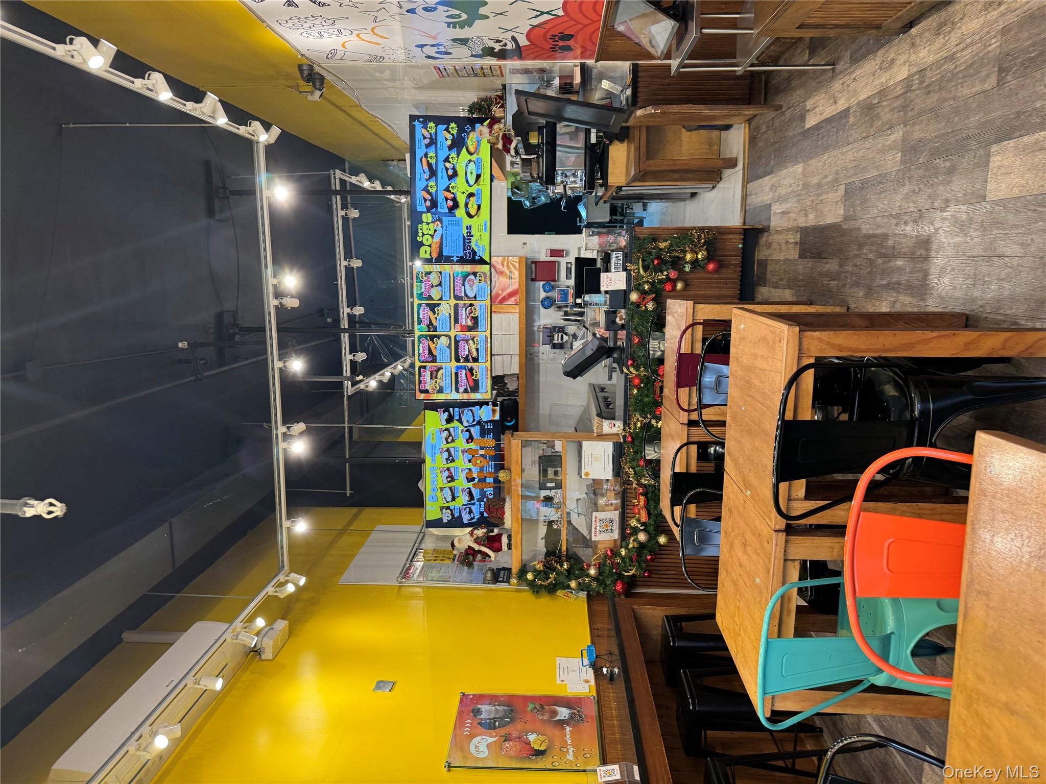 #3 photo, 84-06 37th Ave, קווינס Jackson Heights , NY 11342