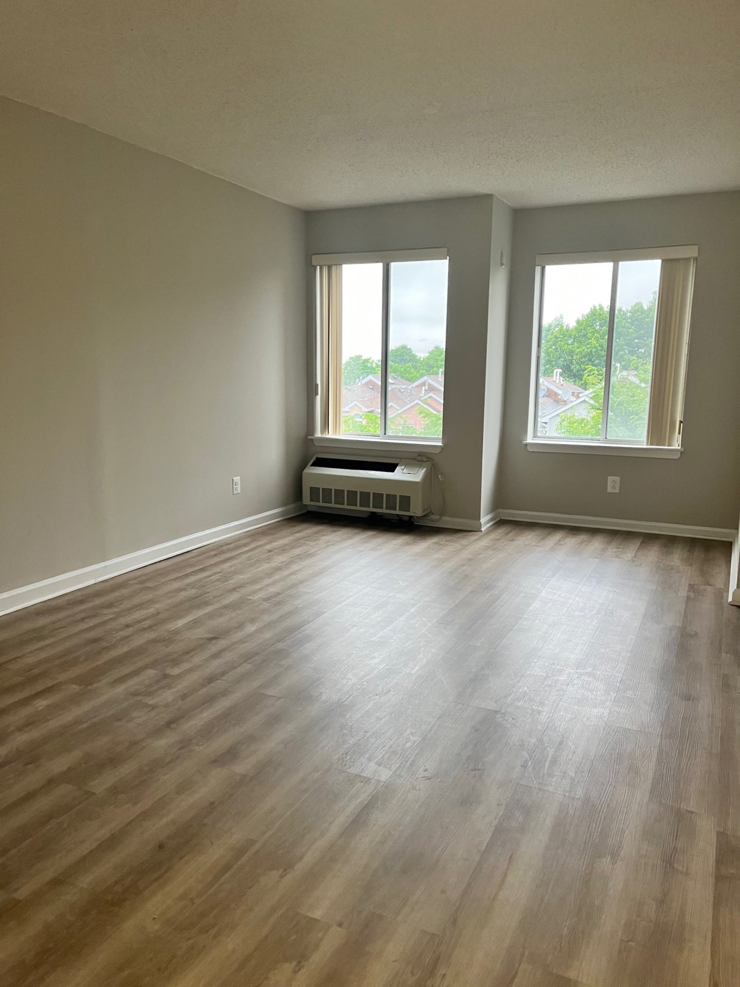 #16 photo, 121 Wellington Ct, #1A, स्टेटन द्वीप Staten Island , NY 10314