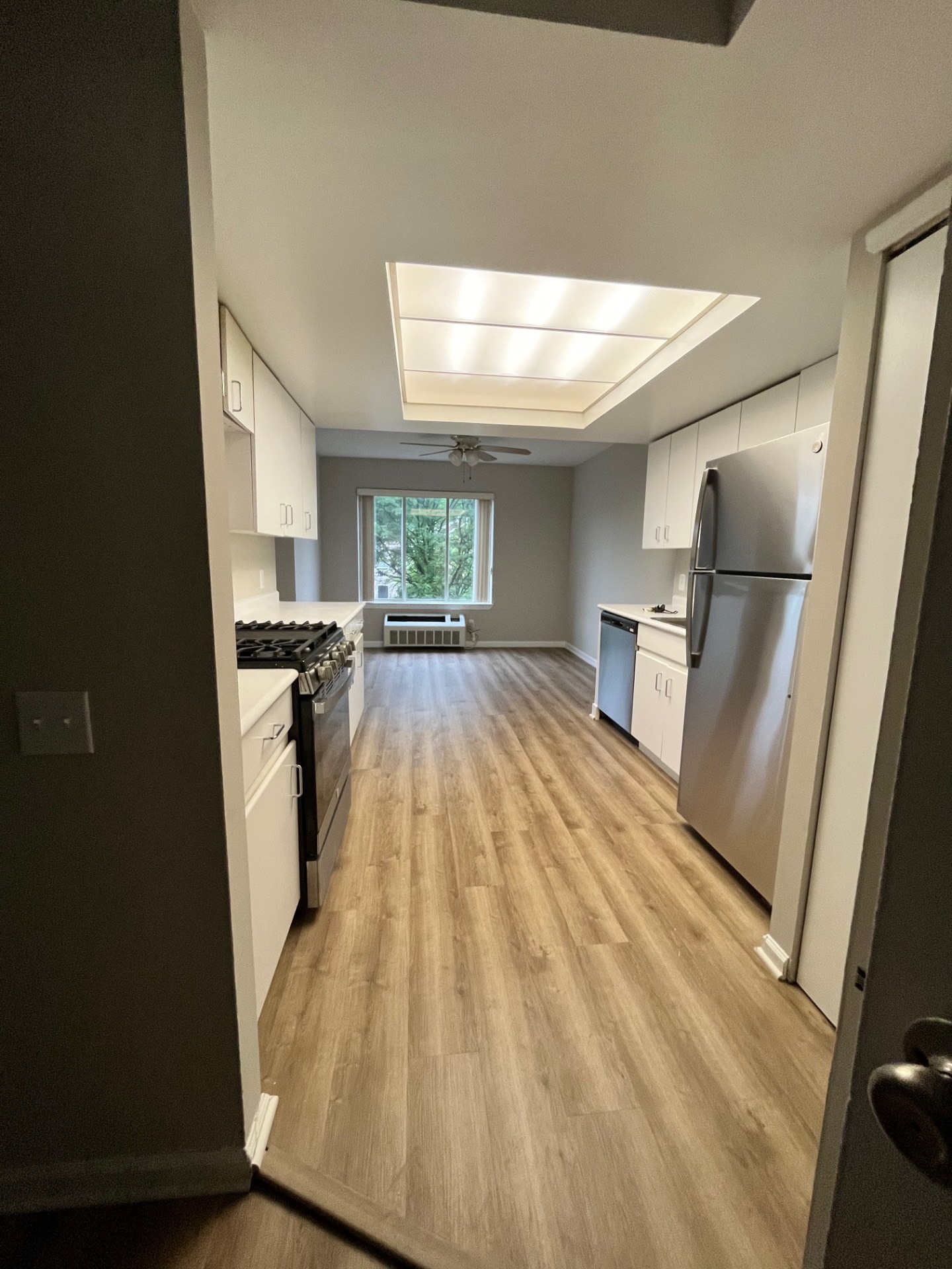 #8 photo, 121 Wellington Ct, #1A, स्टेटन द्वीप Staten Island , NY 10314