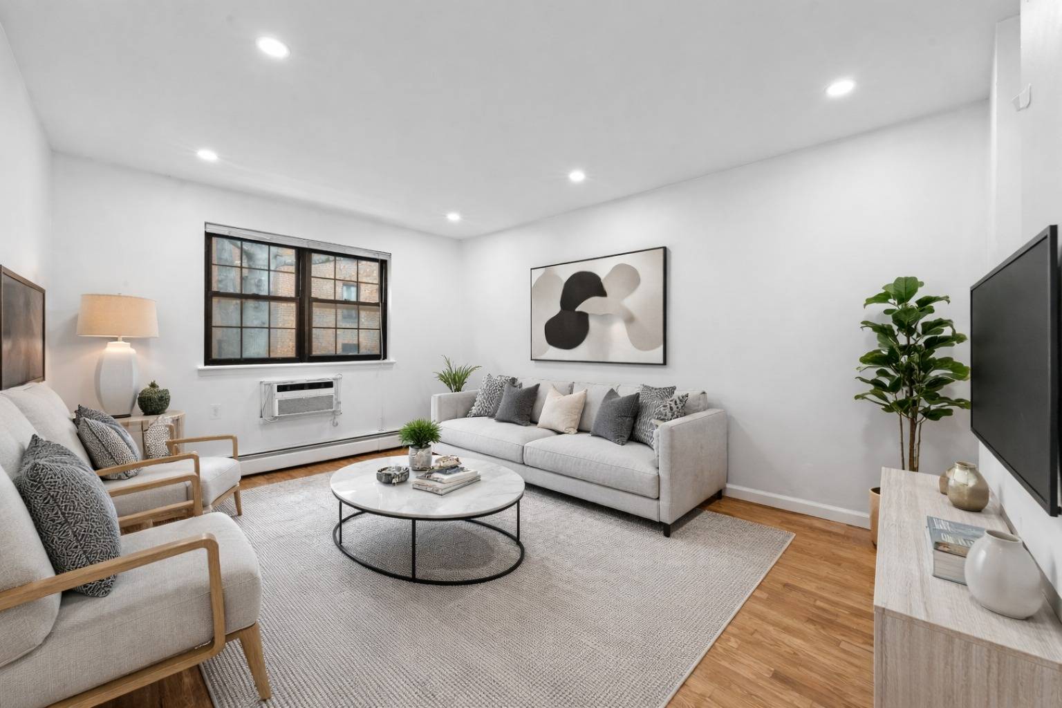 #15 photo, 84-30 98th Street, कुईंस Woodhaven , NY 11421