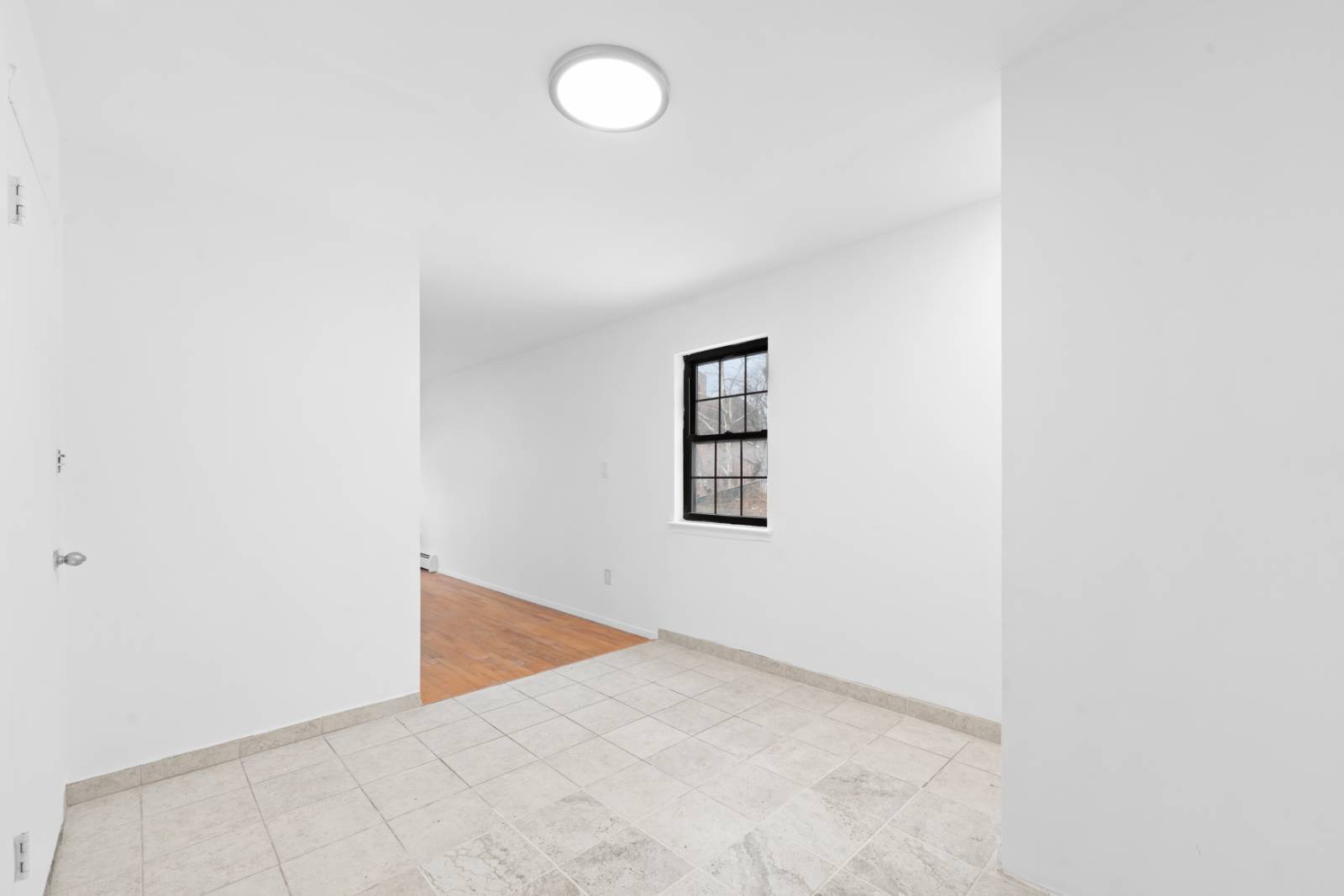 #28 photo, 84-30 98th Street, कुईंस Woodhaven , NY 11421