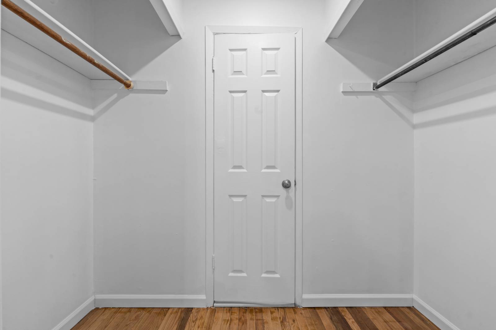 #29 photo, 84-30 98th Street, कुईंस Woodhaven , NY 11421