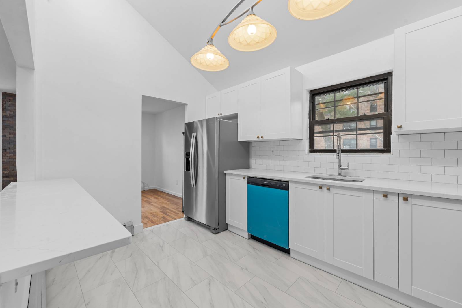 #3 photo, 84-30 98th Street, कुईंस Woodhaven , NY 11421