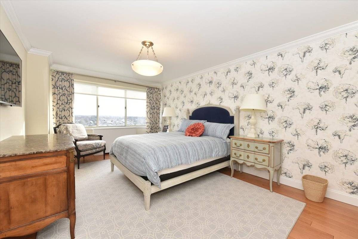 #16 photo, 18-15 215th street, #16R, קווינס Bayside , NY 11360