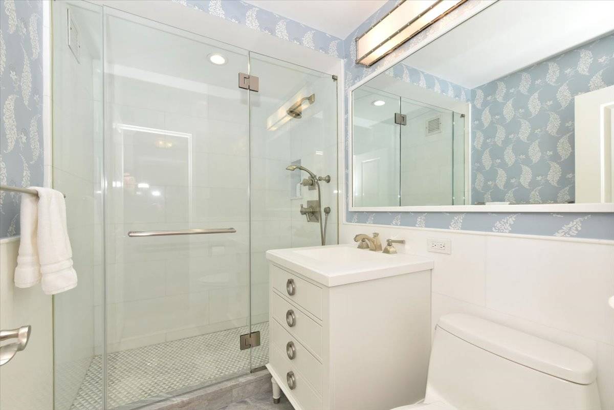 #17 photo, 18-15 215th street, #16R, קווינס Bayside , NY 11360