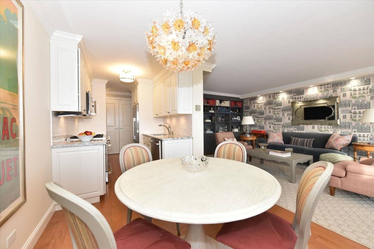 #7 photo, 18-15 215th street, #16R, קווינס Bayside , NY 11360