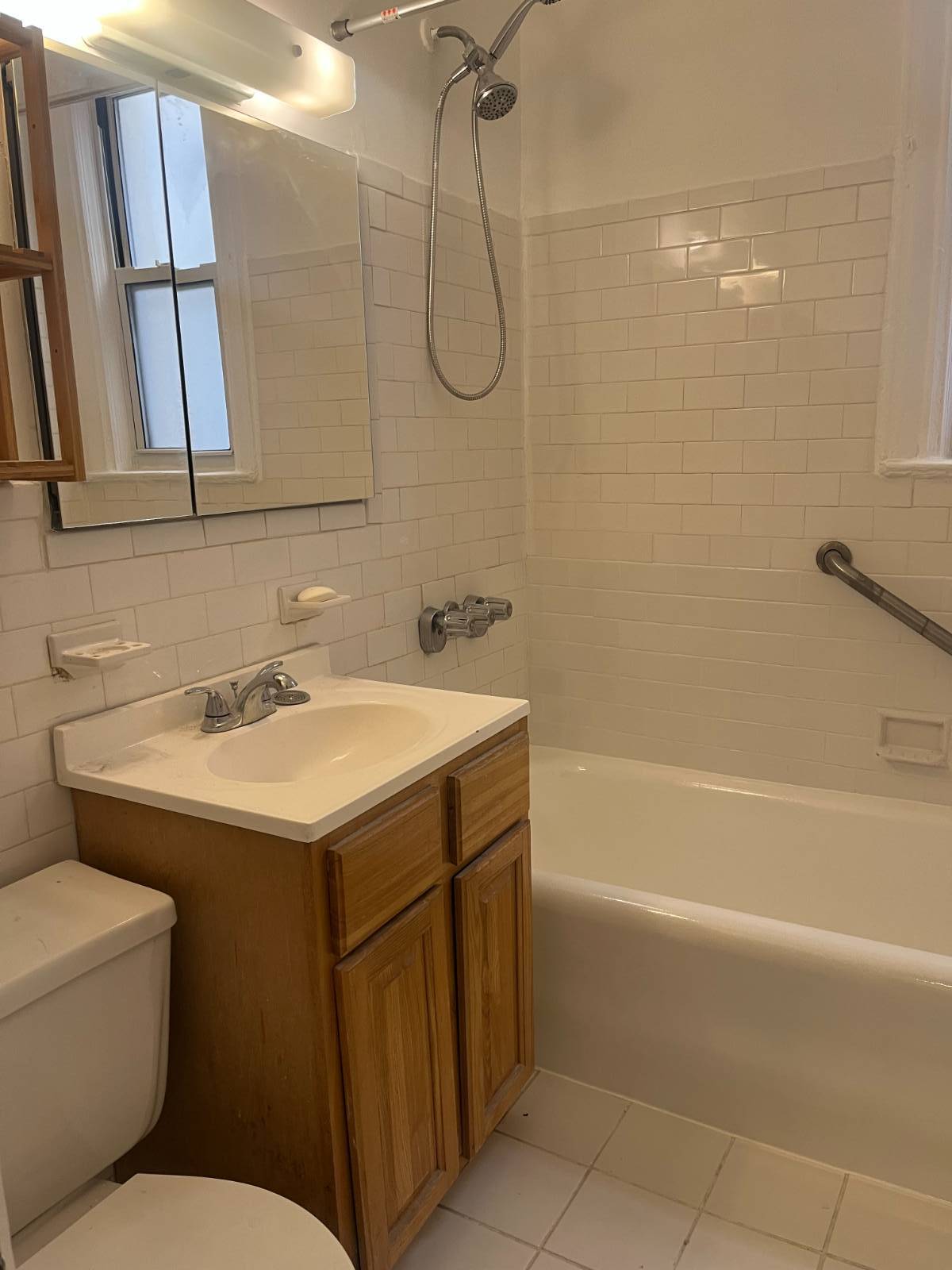 #10 photo, 1065 Grant Avenue, #1, ब्रोंक्स Concourse Village , NY 10456