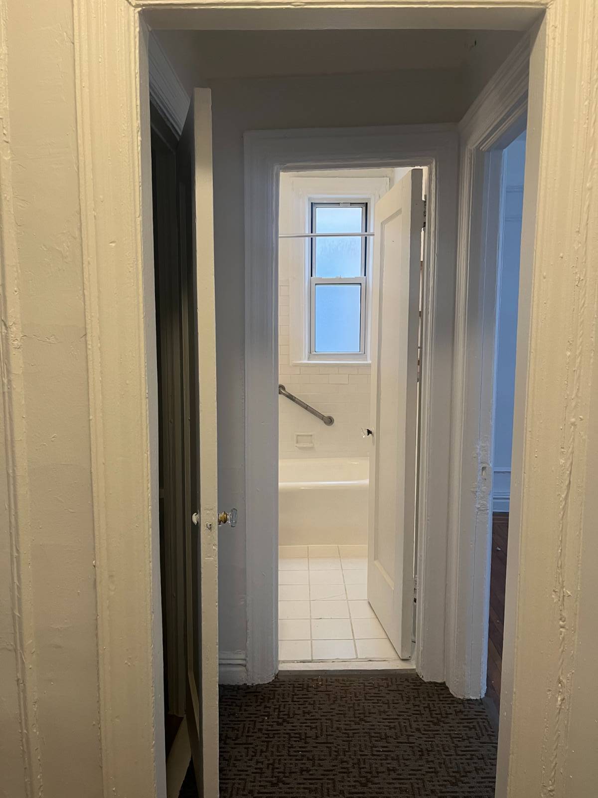 #8 photo, 1065 Grant Avenue, #1, ब्रोंक्स Concourse Village , NY 10456