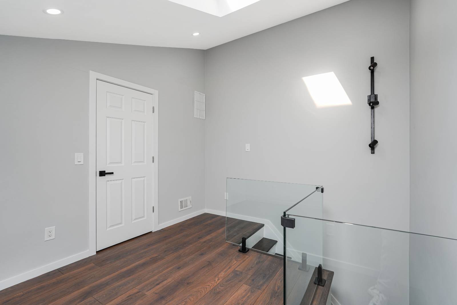 #24 photo, 64 Wolkoff Lane, 스태튼 섬 Staten Island , NY 10303