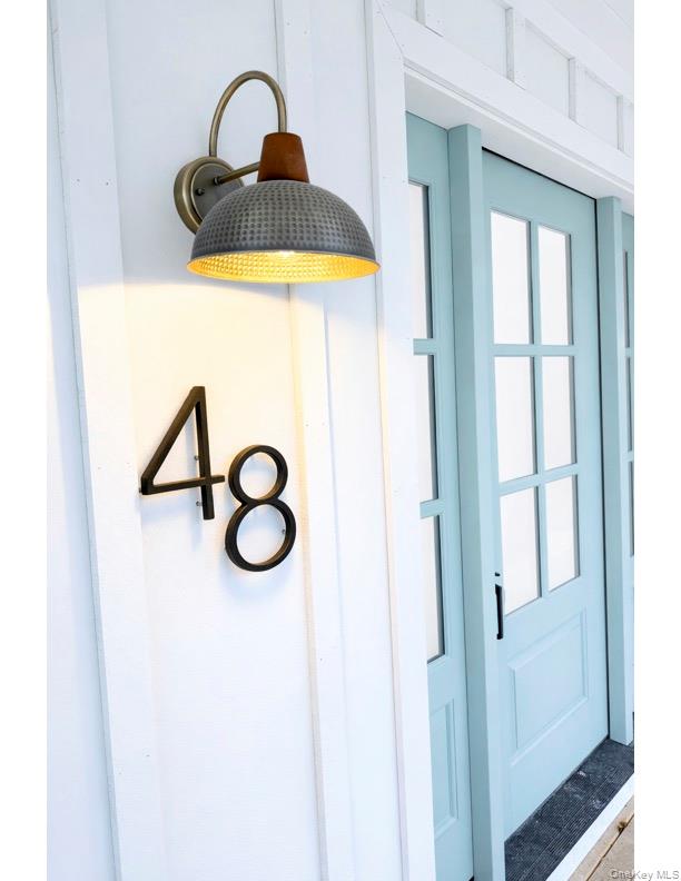 #1 photo, 48 Watchogue Avenue, सफ़ोक काउंटी East Moriches , NY 11940