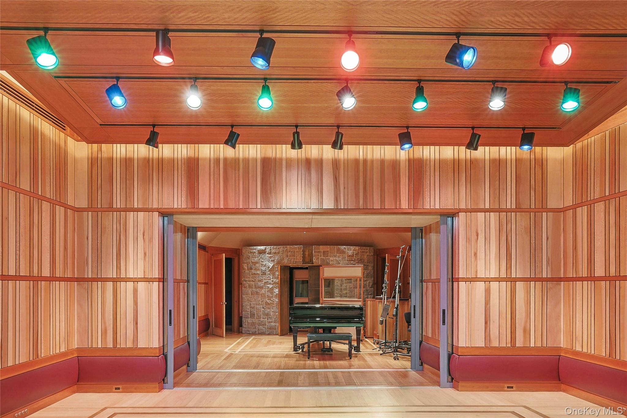 #19 photo, 104 North Garden Drive, Pawling , NY 12564