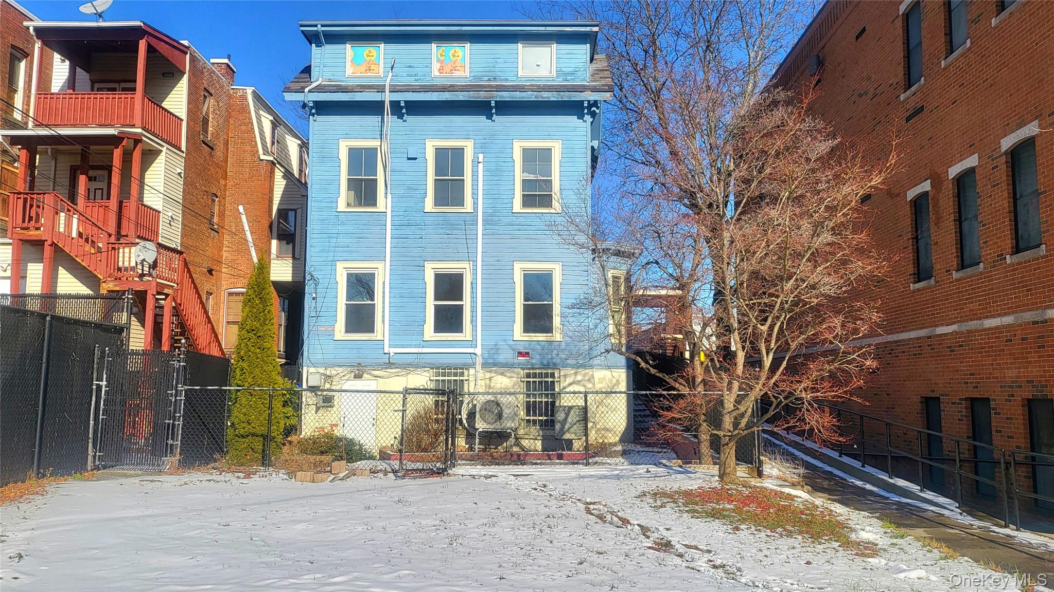 #10 photo, 216 Church St., Apt 2, 뉴욕주 Poughkeepsie , NY 12601