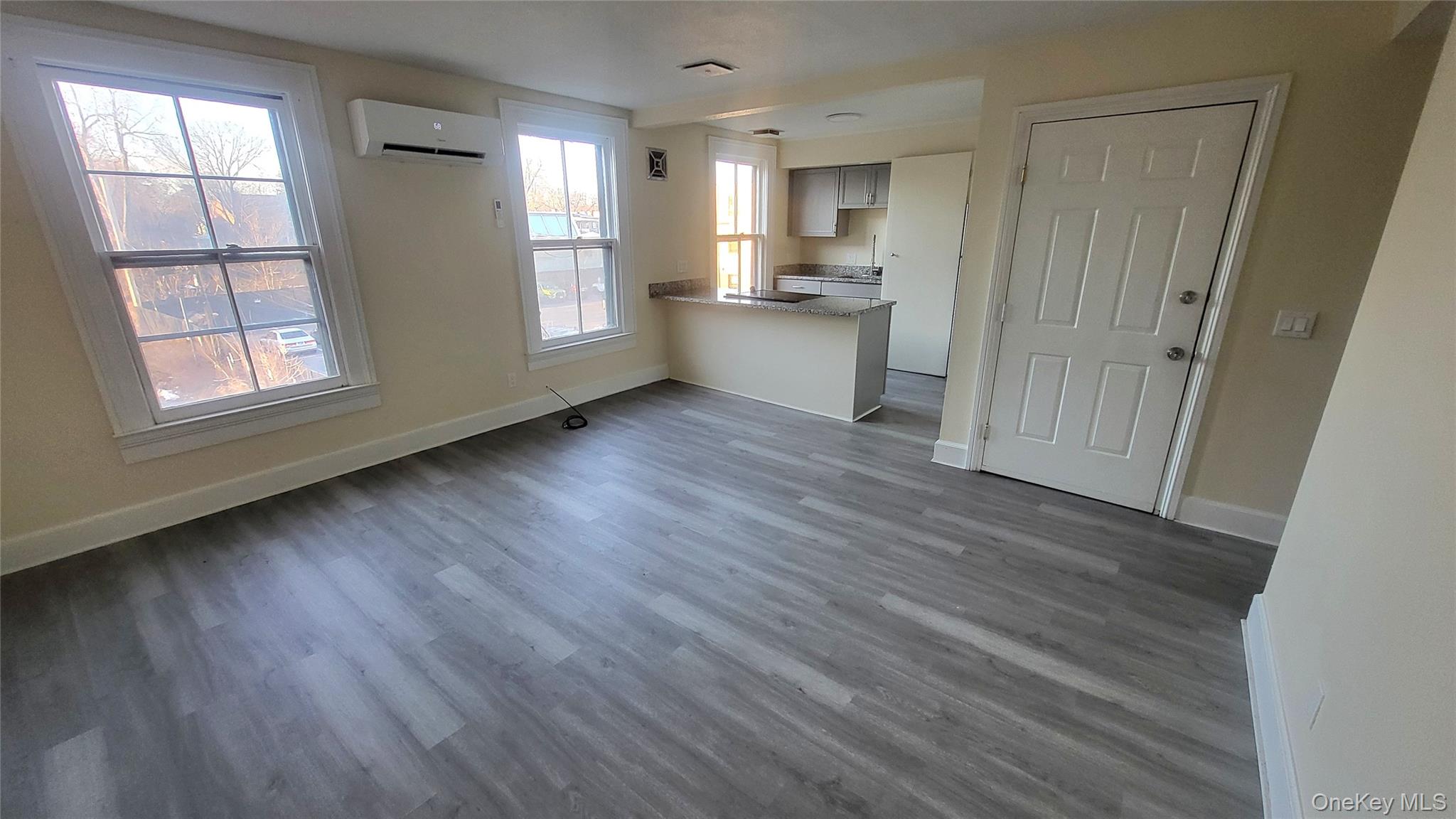 #5 photo, 216 Church St., Apt 2, 뉴욕주 Poughkeepsie , NY 12601