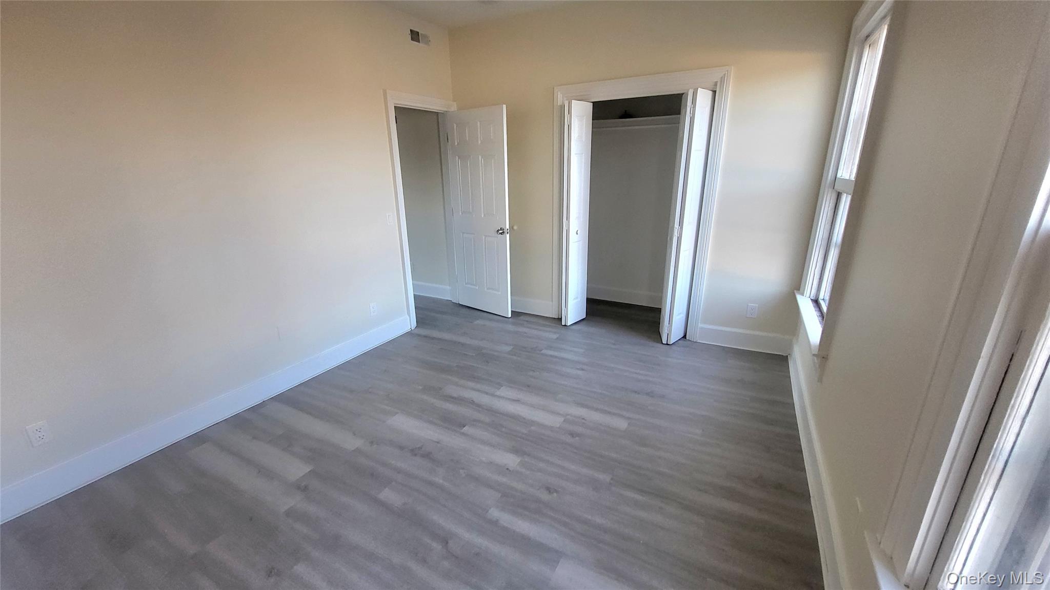 #6 photo, 216 Church St., Apt 2, 뉴욕주 Poughkeepsie , NY 12601