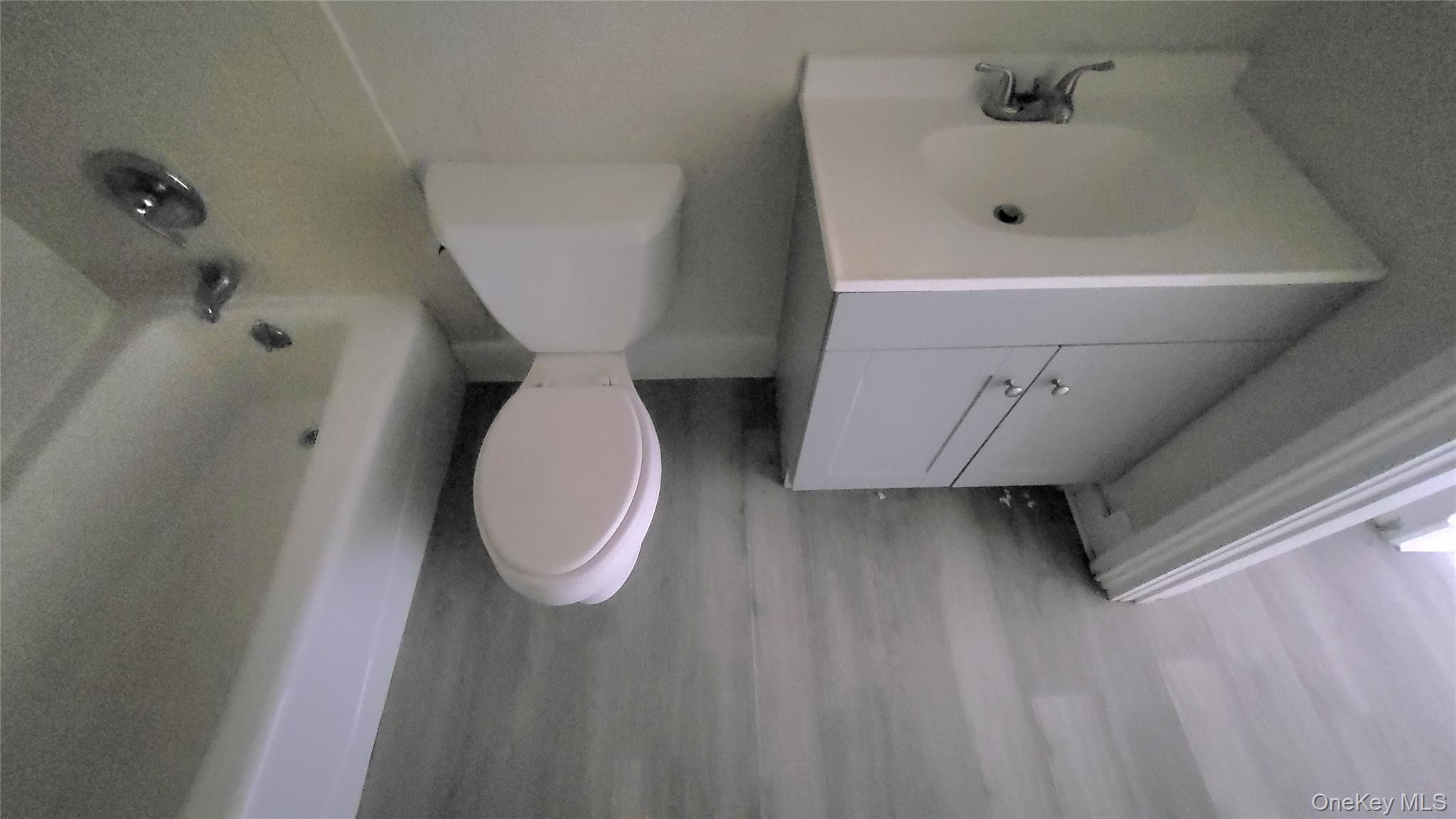 #9 photo, 216 Church St., Apt 2, 뉴욕주 Poughkeepsie , NY 12601