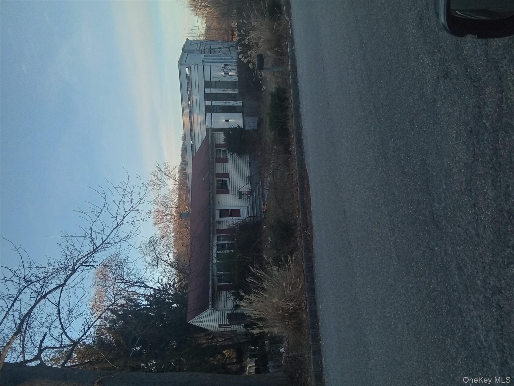 #1 photo, 4 Duelk Avenue, 뉴욕주 Monroe , NY 10950