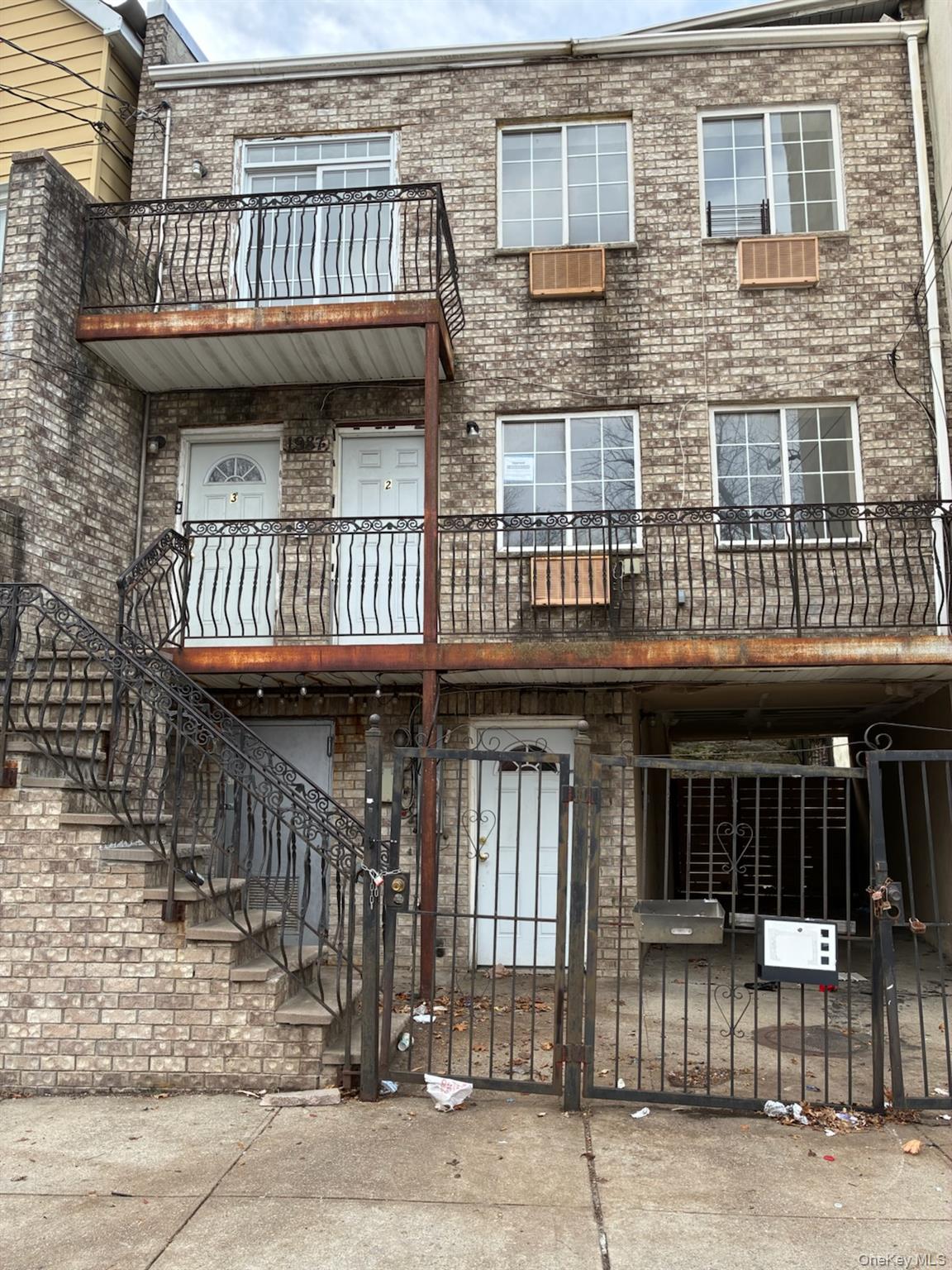 #4 photo, 1987 Cruger Avenue, ब्रोंक्स Bronx , NY 10462