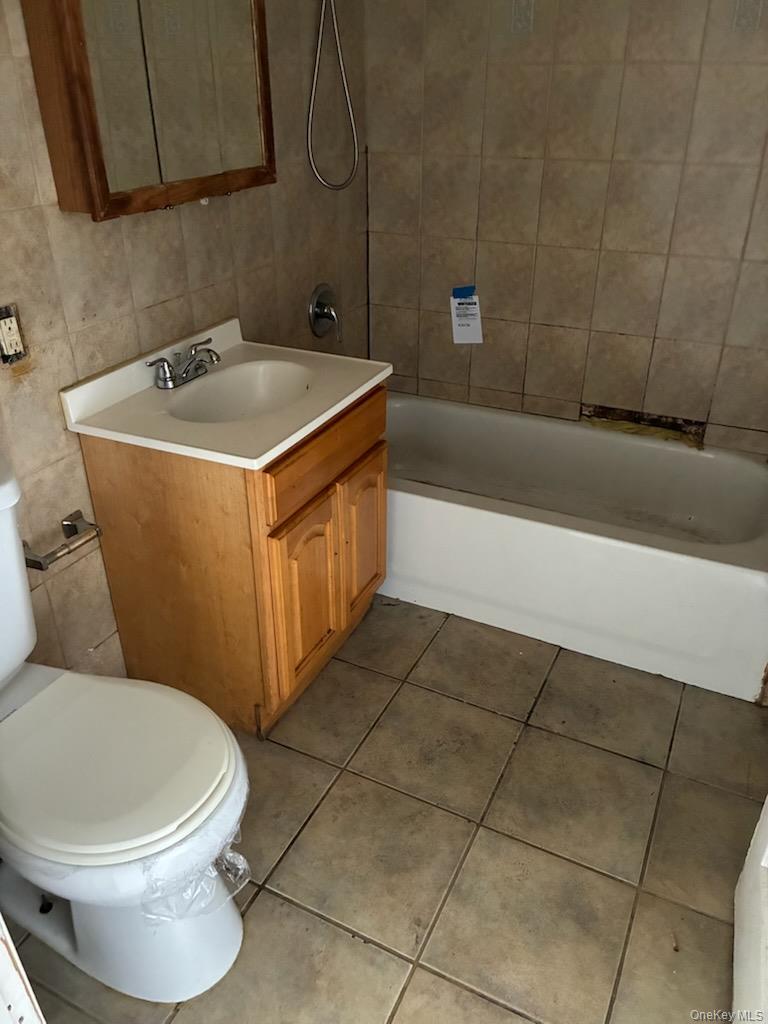 #7 photo, 1987 Cruger Avenue, ब्रोंक्स Bronx , NY 10462