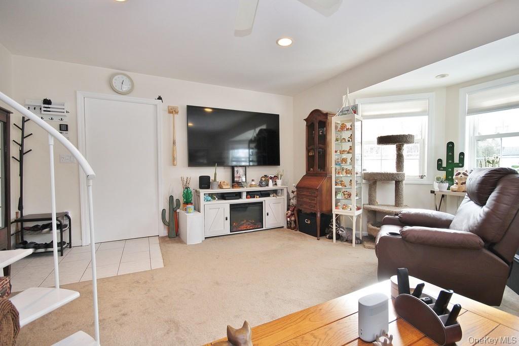 #8 photo, 194 1st Street, Buchanan , NY 10511