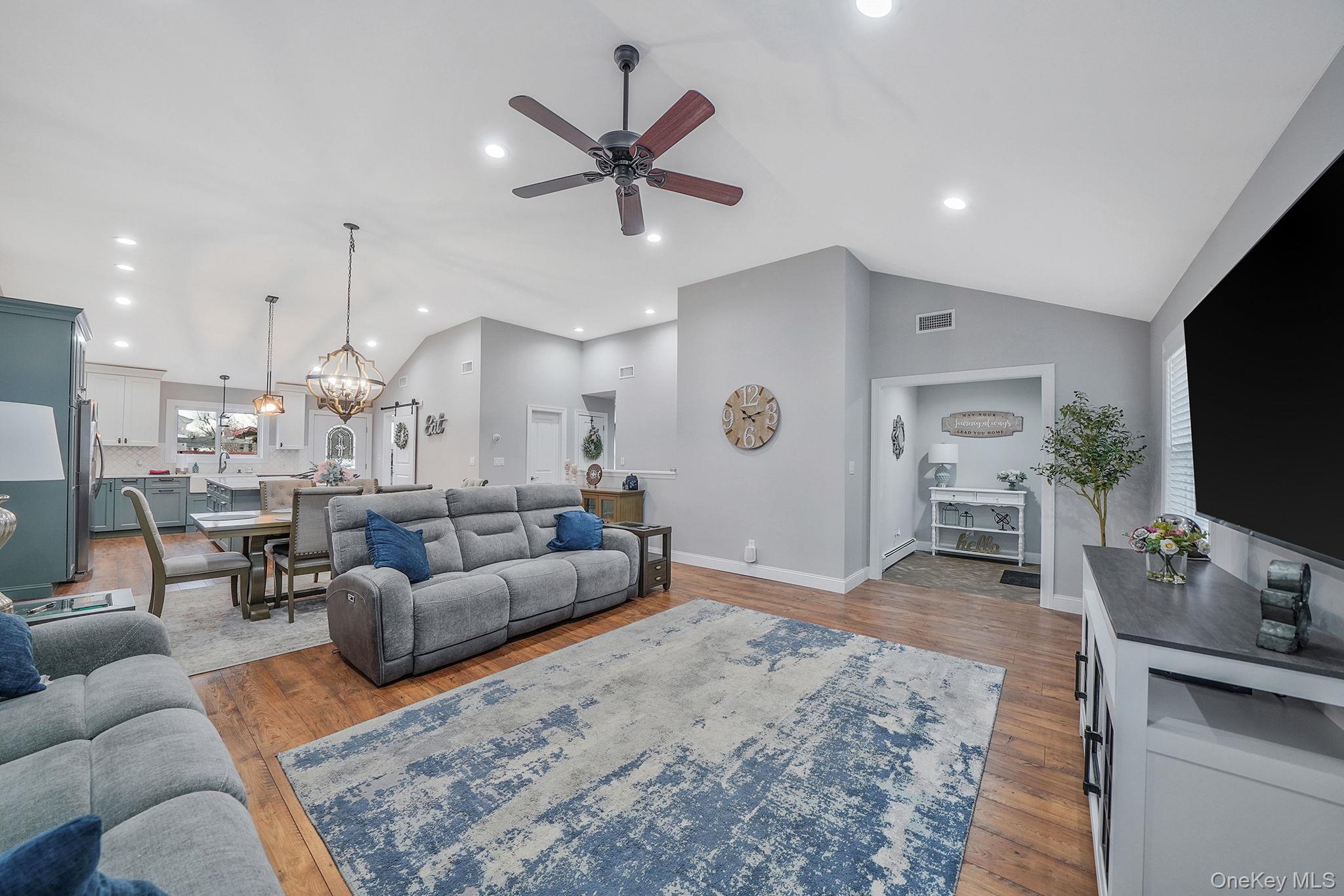 #15 photo, 19 Honeysuckle Lane, Kings Park , NY 11754