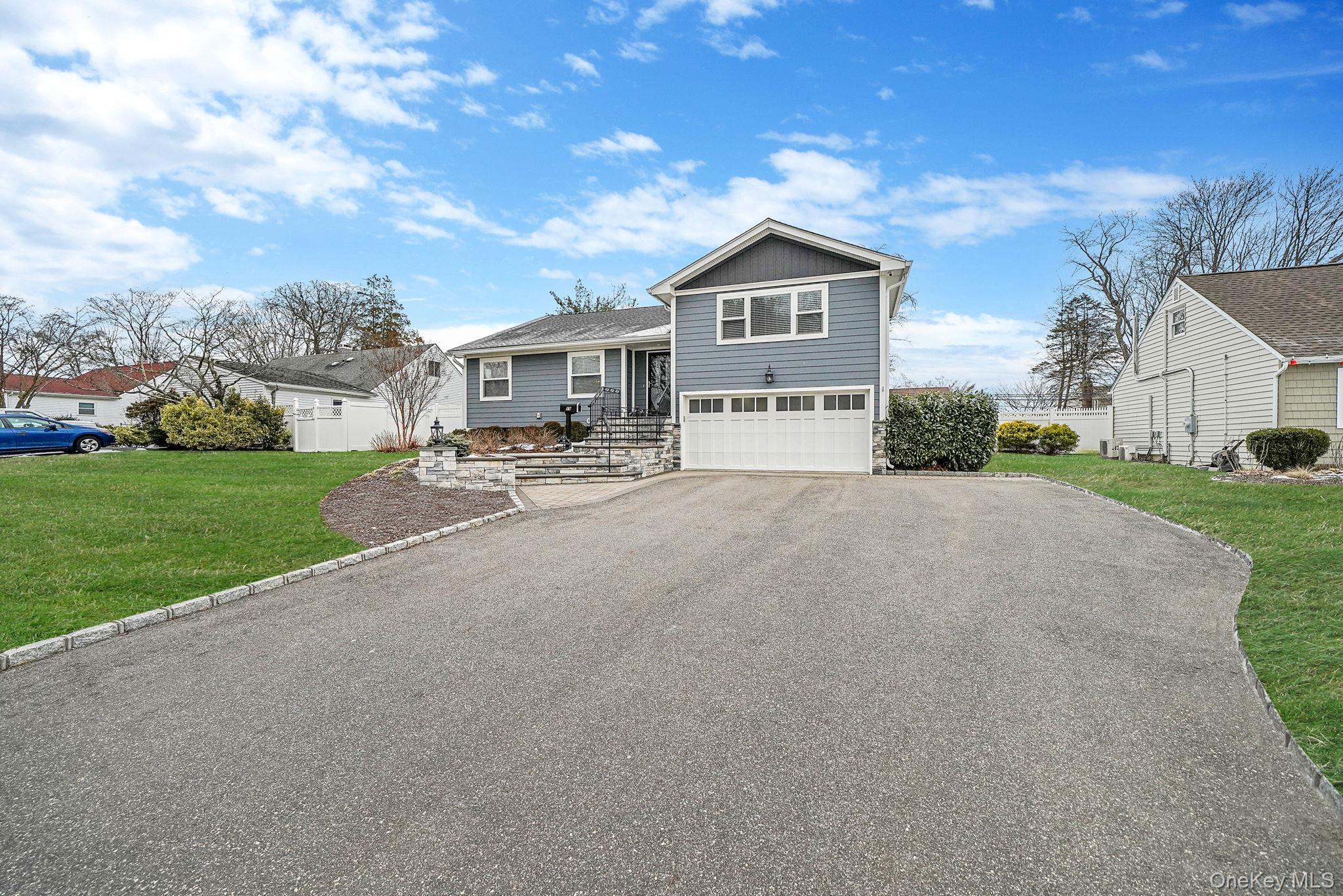 #4 photo, 19 Honeysuckle Lane, Kings Park , NY 11754