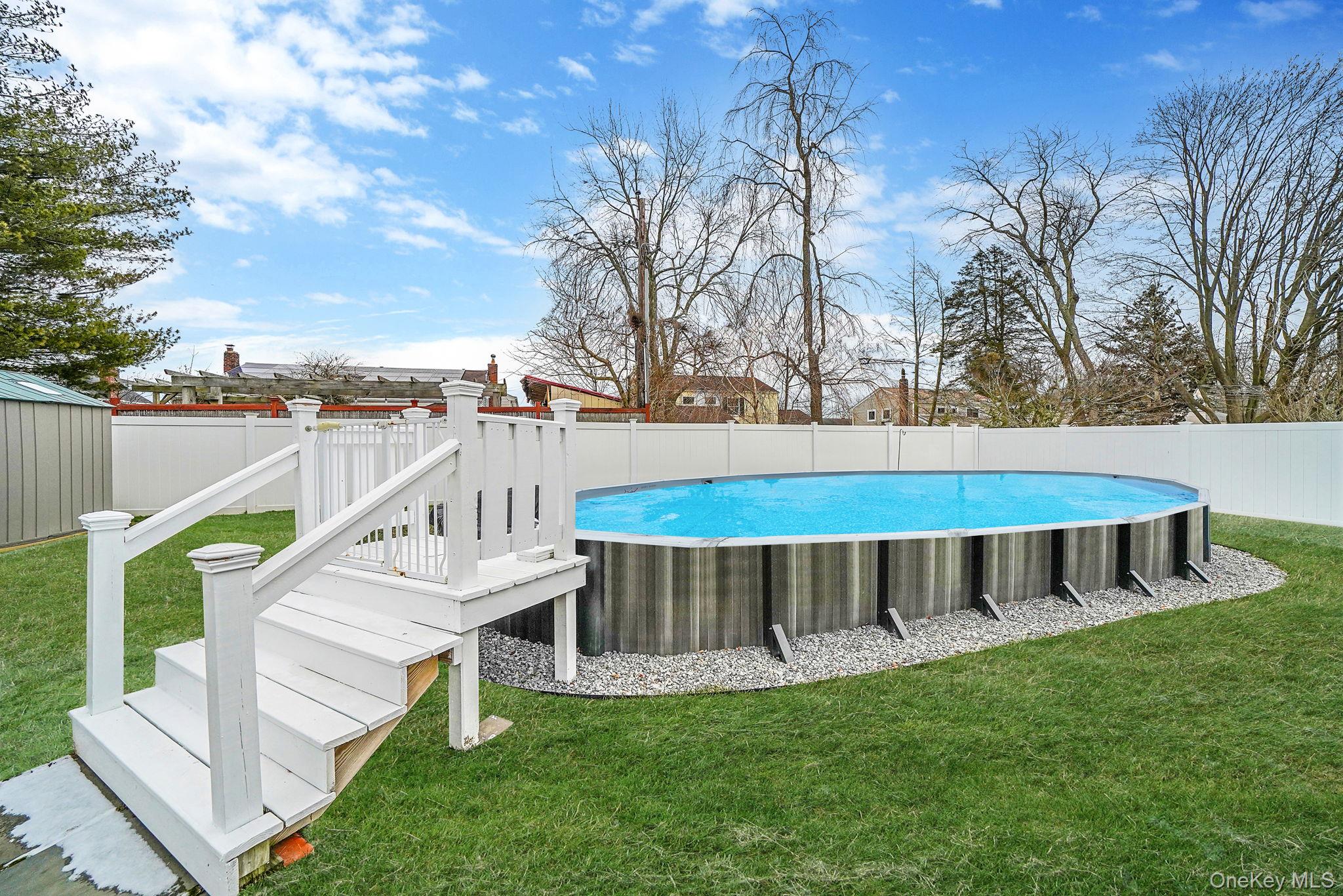 #6 photo, 19 Honeysuckle Lane, Kings Park , NY 11754