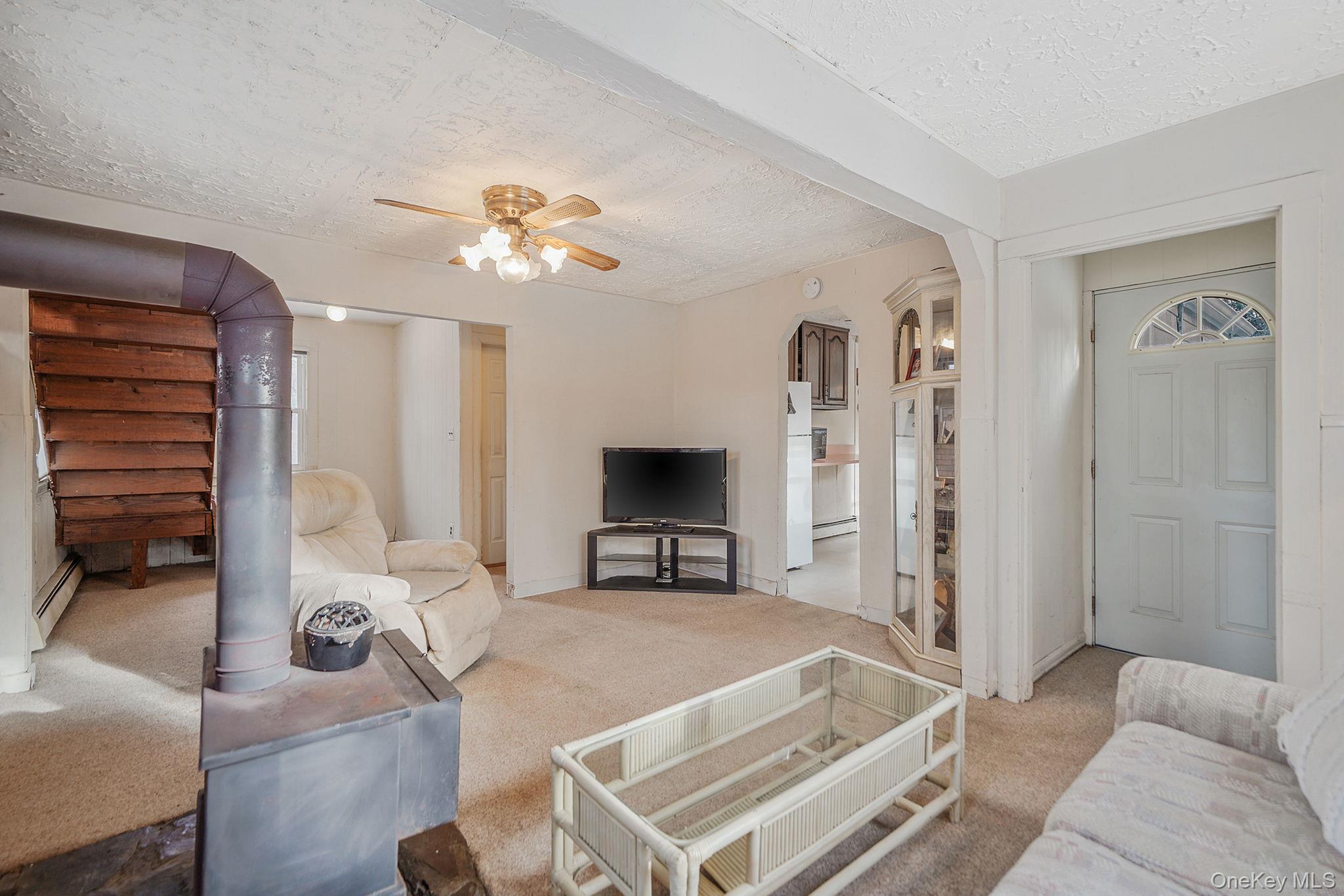 #10 photo, 15 Beatrice Drive, Shirley , NY 11967