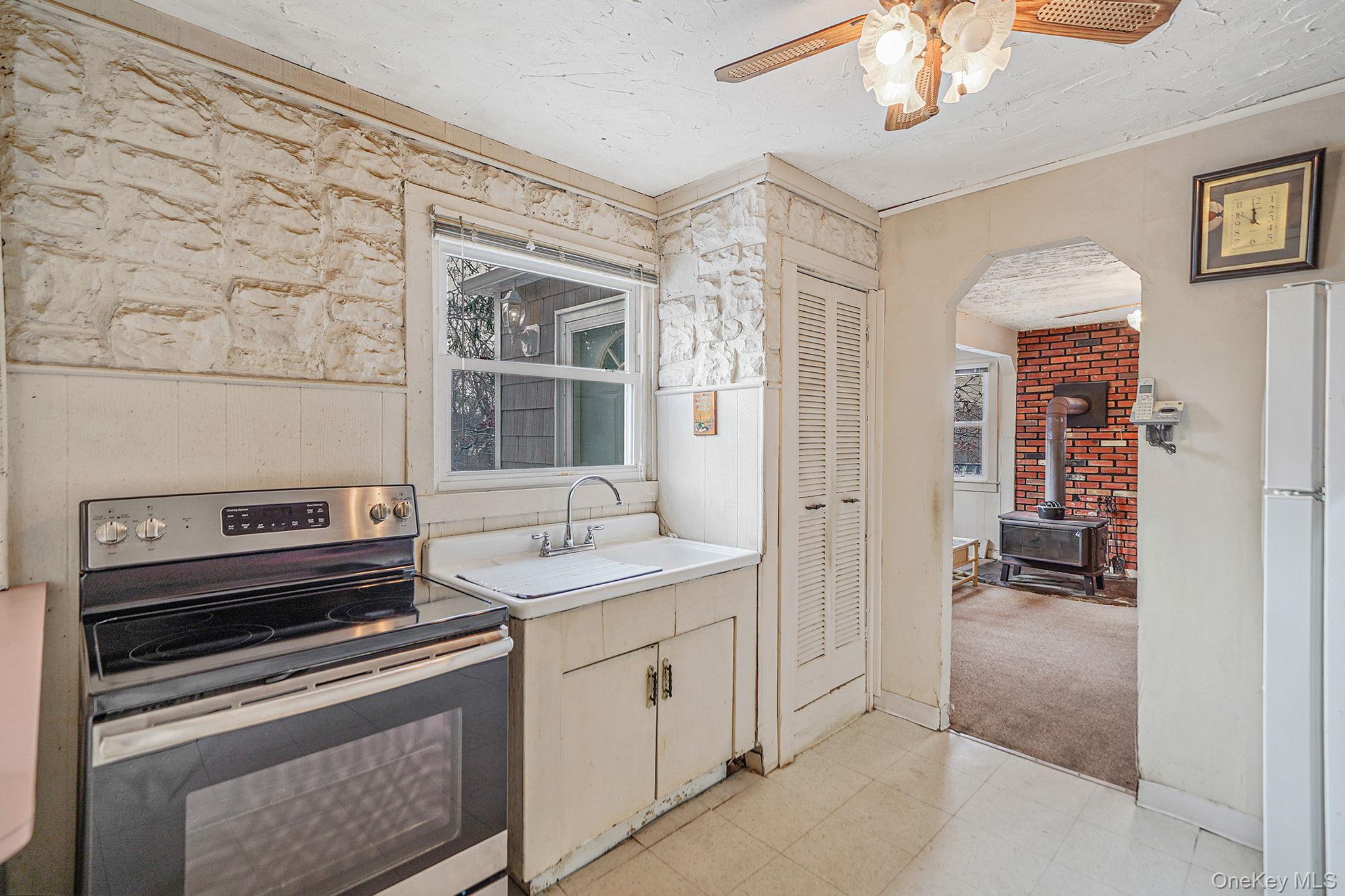 #12 photo, 15 Beatrice Drive, Shirley , NY 11967