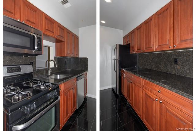 #2 photo, 347 Lake Pointe Court, सफ़ोक काउंटी Middle Island , NY 11953