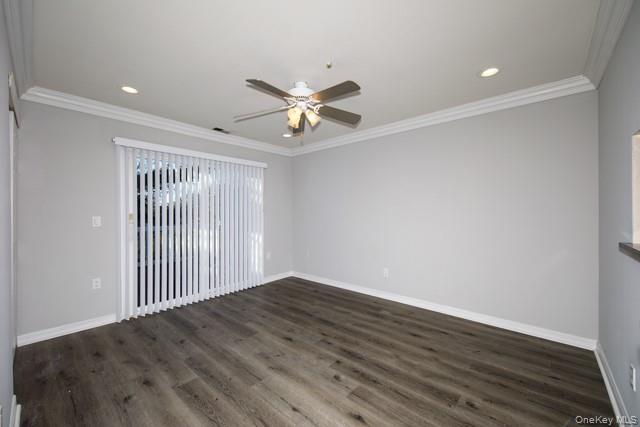 #6 photo, 347 Lake Pointe Court, सफ़ोक काउंटी Middle Island , NY 11953