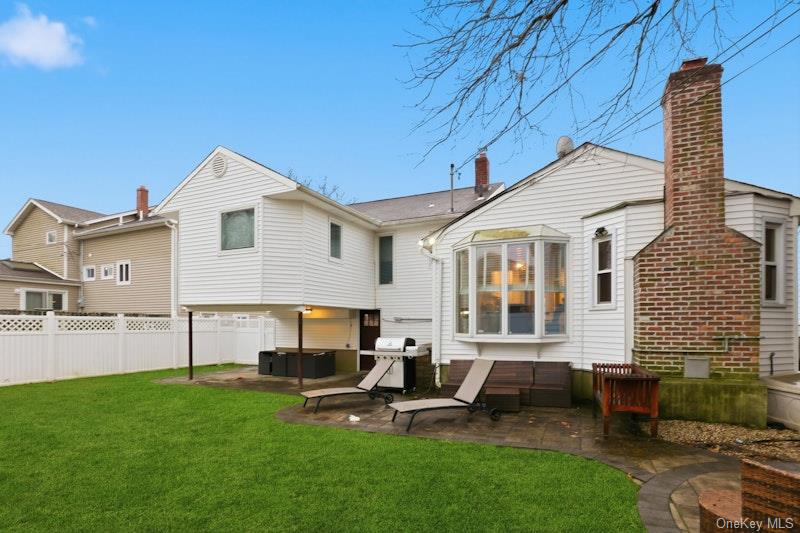 #20 photo, 58 Circle Drive, Syosset , NY 11791