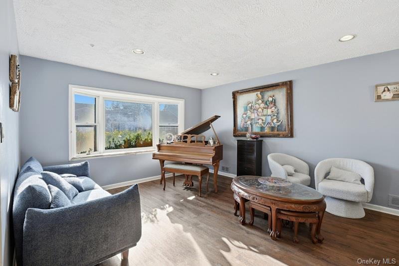 #3 photo, 58 Circle Drive, Syosset , NY 11791