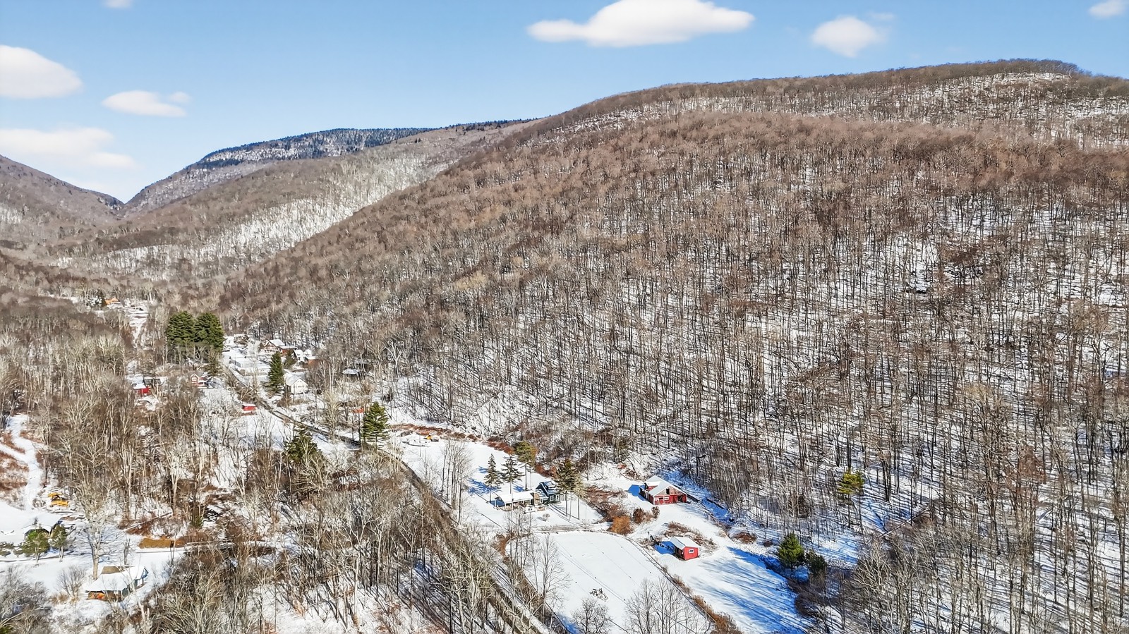 #2 photo, 236 Diamond Notch Rd, Lanesville , NY 12450